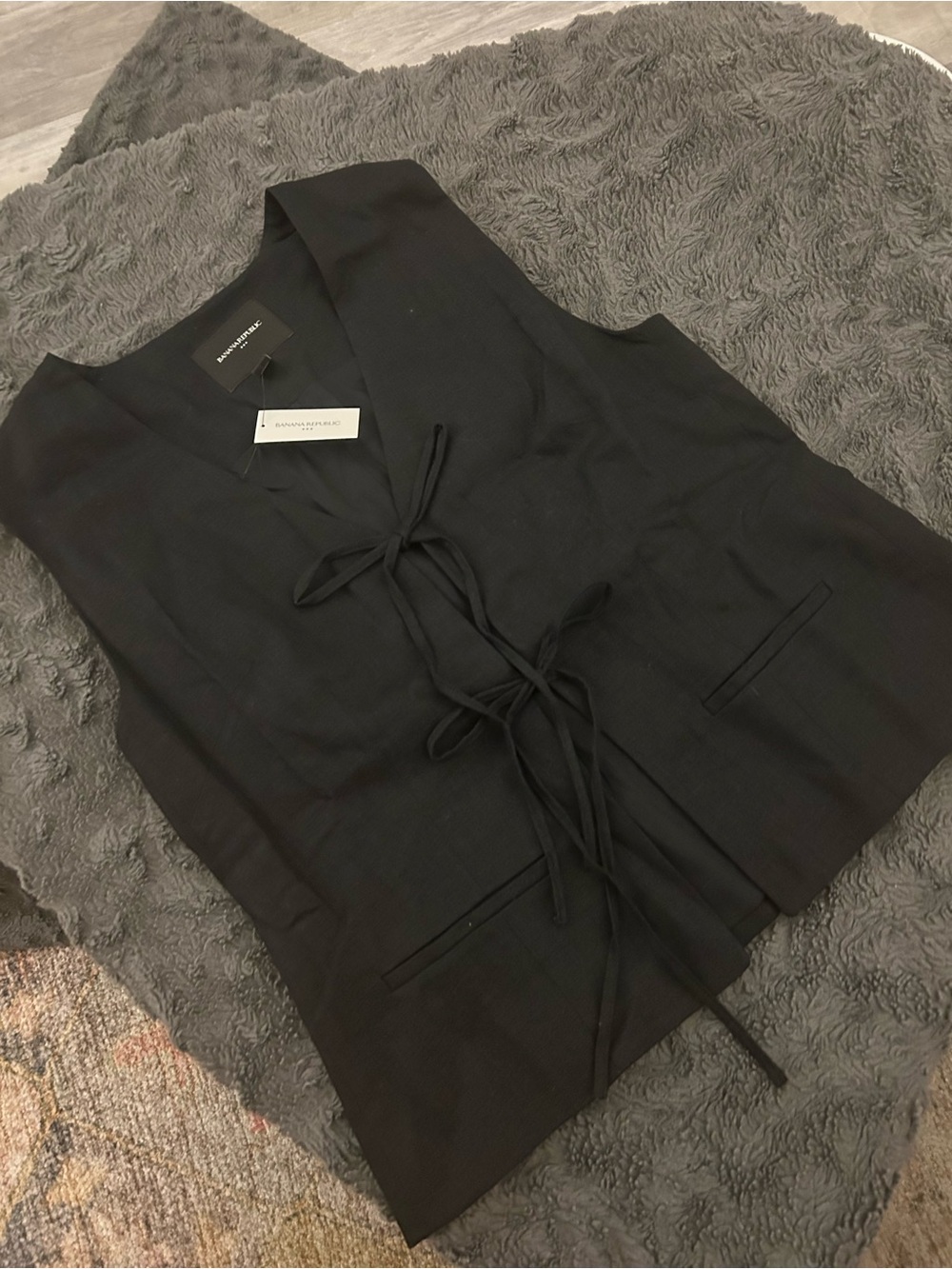 Banana Republic Black Lace-Up V-Neck Sleeveless Tunic